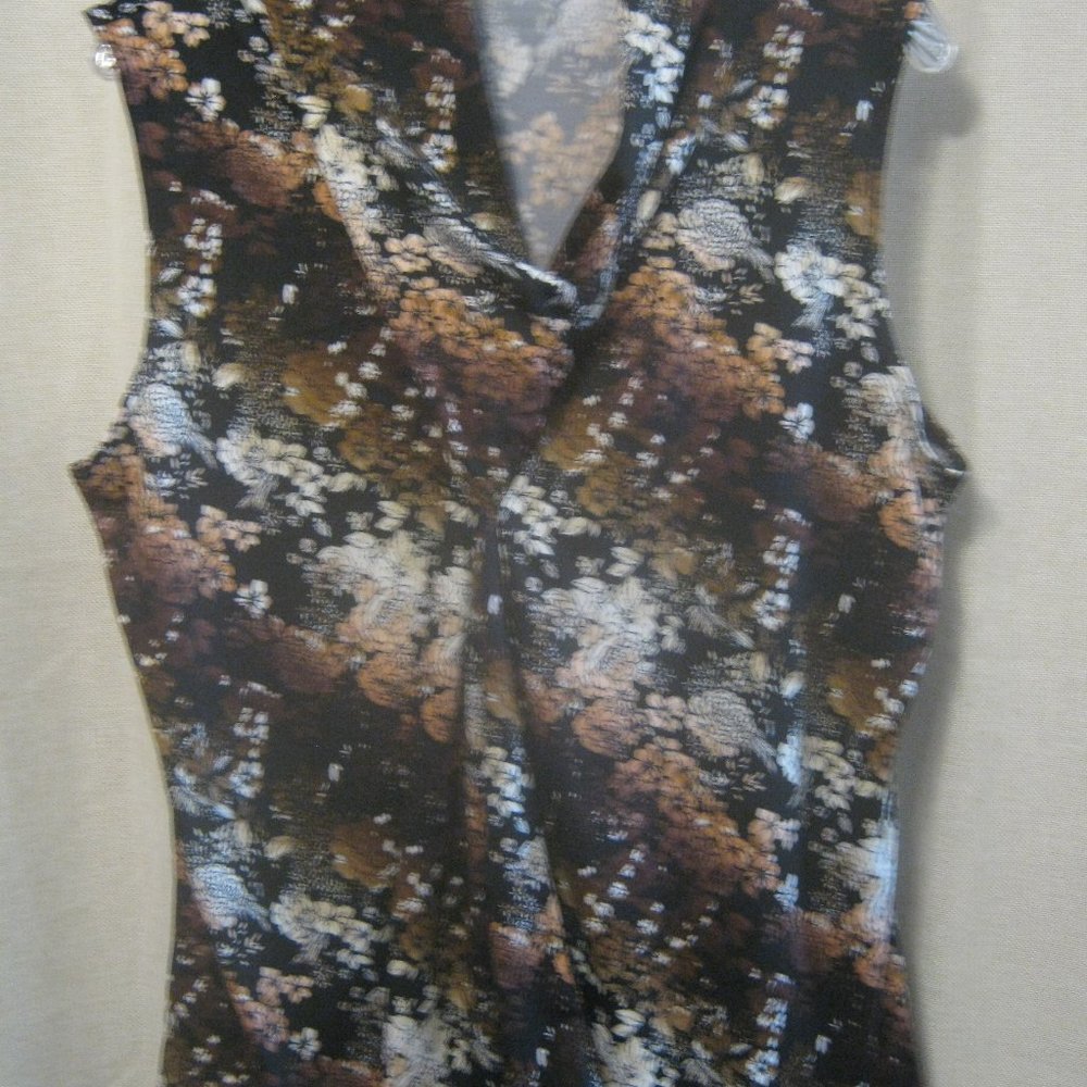 Sleeveless blouse